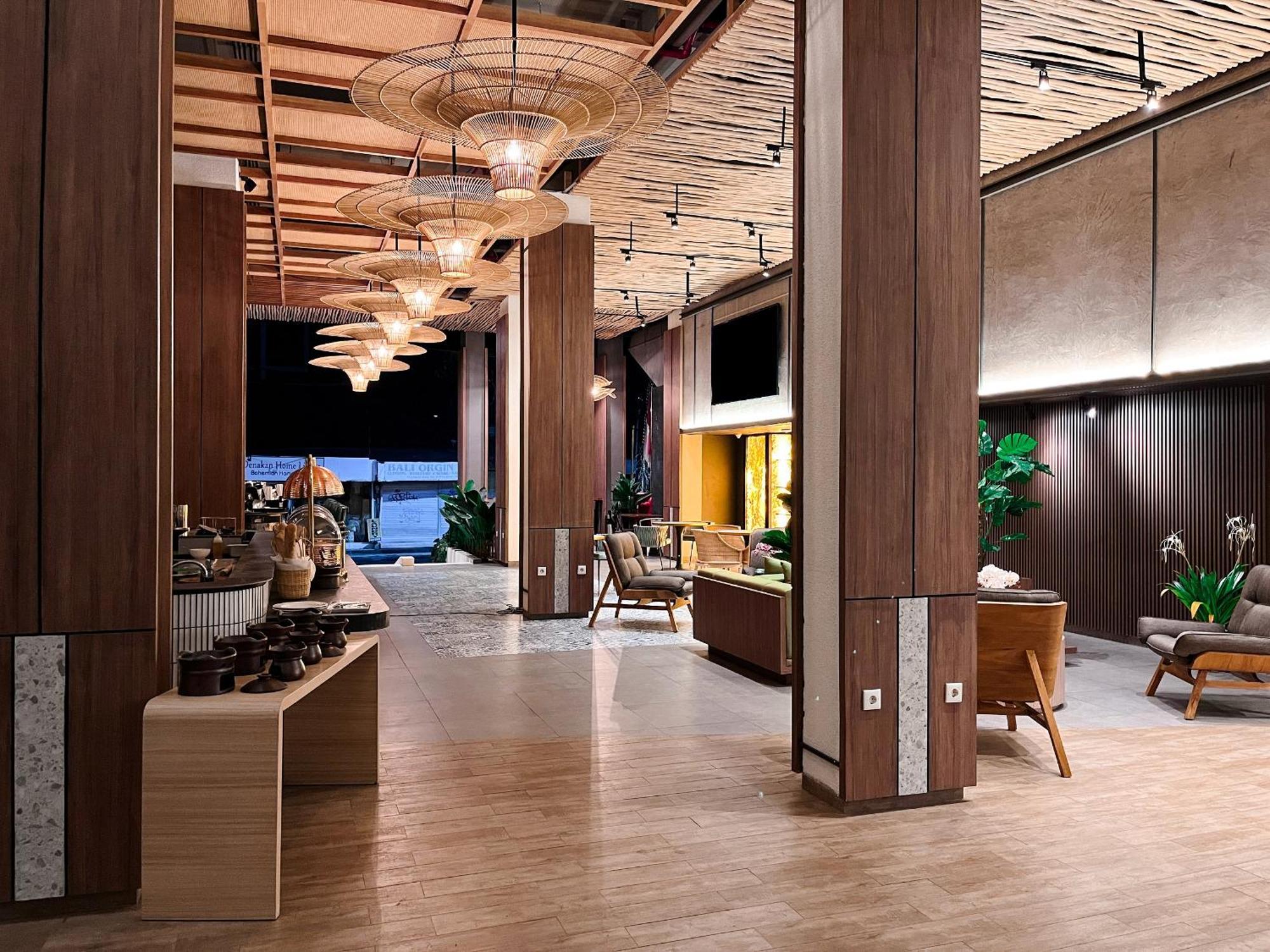 Luminor Hotel Legian Seminyak - Bali ภายนอก รูปภาพ