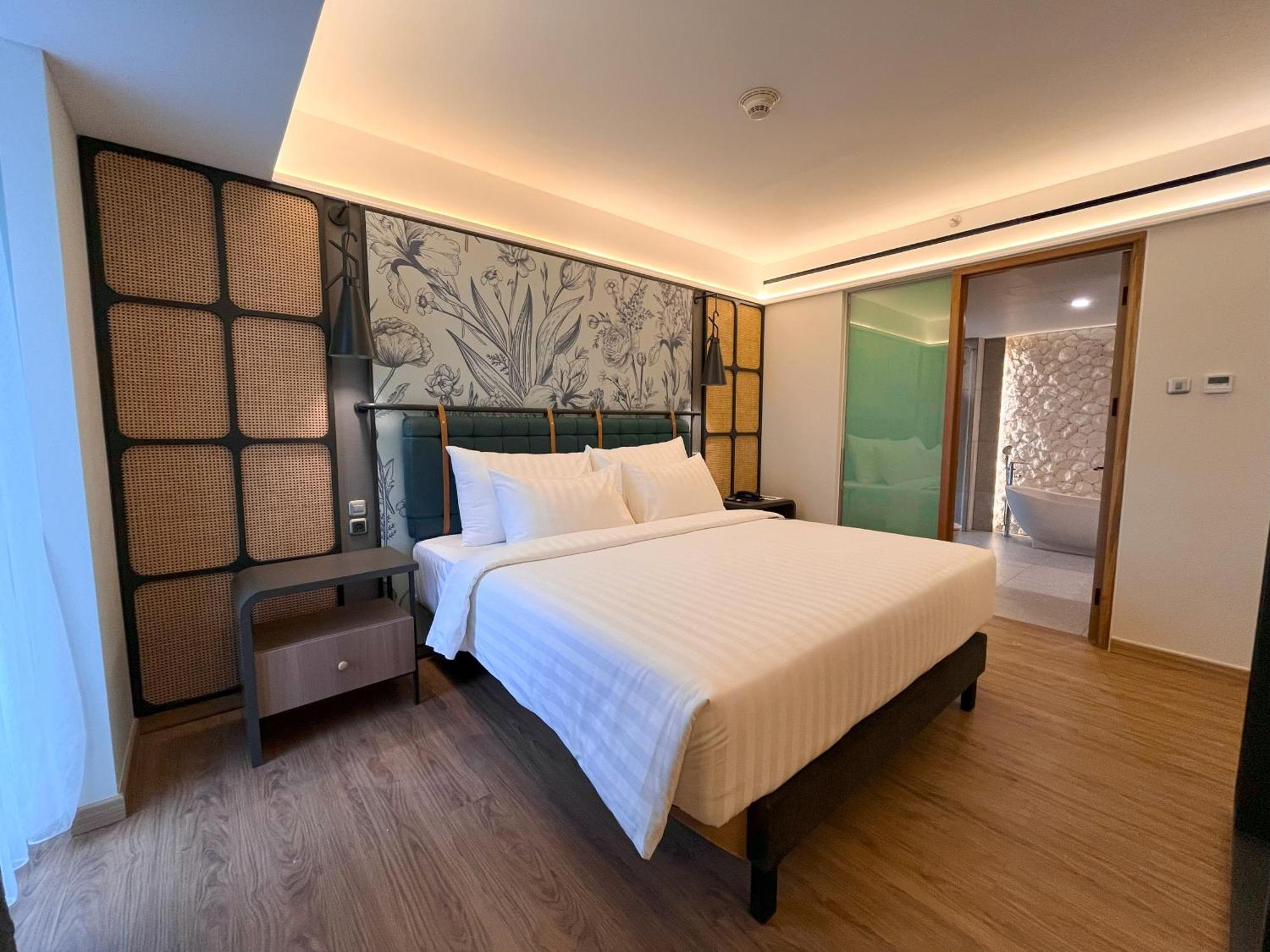 Luminor Hotel Legian Seminyak - Bali ภายนอก รูปภาพ